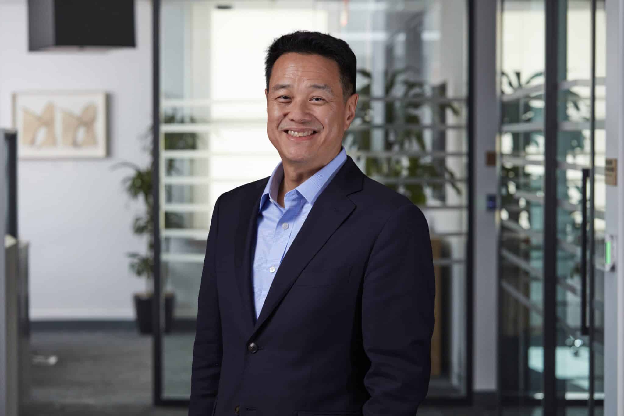 Don Chen headshot